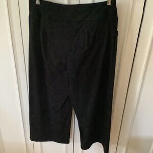 Very good condition Black cropped wide leg pants